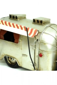 El Yapımı Metal Çekme Karavan Maketi