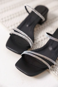 Emma Kadın Kalın Topuklu Siyah Terlik