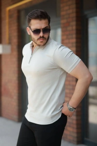 Erkek Fermuarlı Yaka Kısa Kollu Tişört