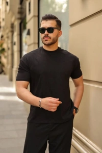 Erkek Kolları Dar Kesim Rahat Kalıp Basic Tişört