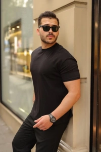 Erkek Kolları Dar Kesim Rahat Kalıp Basic Tişört