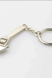 Fonksiyonel İngiliz Anahtarı Şeklinde Anahtarlık