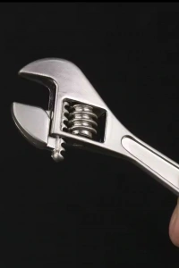 Fonksiyonel İngiliz Anahtarı Şeklinde Anahtarlık