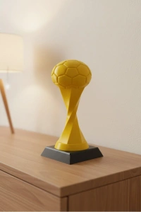 Futbol Toplu Sarı Kupa 21cm Masaüstü Dekor Ödül Figürü