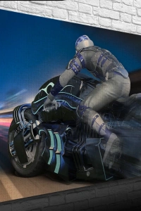 Futuristik Motosiklet ve Sürücüsü Kanvas Tablo 50 x 70