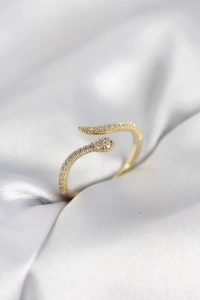 Gold Renk Yılan Model Zirkon Taşlı Kadın Yüzük