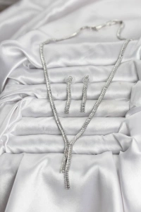 Gümüş Renk Baget Zirkon Taşlı Kadın Kolye Küpe Set