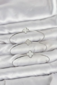 Gümüş Renk Yonca Model Zirkon Taşlı 3lü Kadın Bileklik Kombini