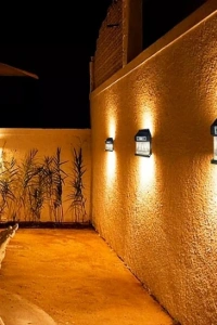 Güneş Enerjili Hareket Sensörlü Duvar Lambası