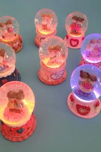 Işıklı Mini Kar Küreleri