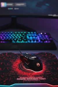 Işıklı  Mouse ve Mousepad Seti Ergonomik Tasarım ve RGB Aydınlatma