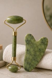 Jade Roller ve Gua Sha Taşı Yüz Bakım Masaj Seti