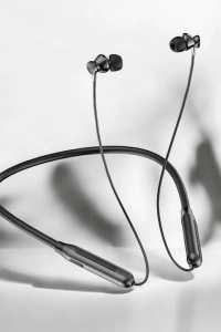 Kablolu Bluetooth Kulaklık Boyun Bantlı ANC Özelliği Yüksek Ses Kaliteli 100 saat