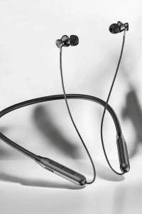 Kablolu Bluetooth Kulaklık Boyun Bantlı ANC Özelliği Yüksek Ses Kaliteli 100 saat