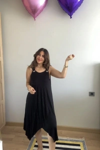 Kadın Askılı Yuvarlak Yaka Kuş Gözü Detaylı Asimetrik Viskon Elbise