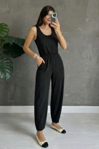 Kadın Askılı Yuvarlak Yakalı Cepli Viskon Tulum