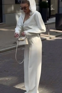 Kadın Dantel Işlemeli Kapüşon Detay Hırka Ve Ispanyol Paça Pantolon Ikili Takım