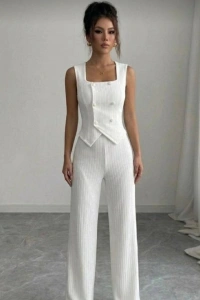 Kadın Düğmeli Bürümcük Kumaş Takım