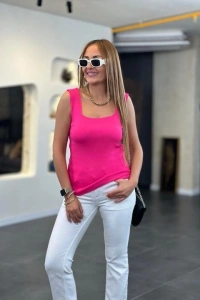 Kadın Kare Yaka Kalın Askılı Beyaz Triko Bluz