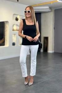 Kadın Kare Yaka Kalın Askılı Beyaz Triko Bluz