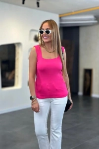 Kadın Kare Yaka Kalın Askılı Beyaz Triko Bluz