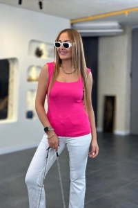 Kadın Kare Yaka Kalın Askılı Beyaz Triko Bluz