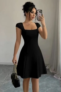 Kadın Kısa Kollu Kare Yakalı Kısa Ithal Krep Elbise