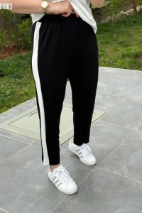 Kadın Kısa Kollu Modal Dokulu Kumaş Yanı şeritli Takım