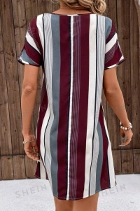 Kadın Kısa Kollu V Yakalı çizgi Baskılı Süprem Elbise