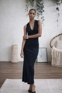 Kadın Kolsuz V Yakalı Uzun Triko Elbise