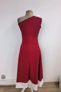 Kadın Tek Omuzu Açık Omuzlardan Kurdela Detaylı çift Renkli Ithal Krep Elbise