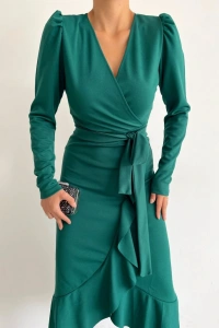 Kadın Yeşil Krep Kumaş Midi Boy Kuşaklı Uzunkol Elbise