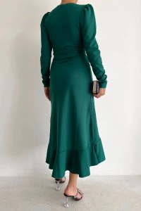 Kadın Yeşil Krep Kumaş Midi Boy Kuşaklı Uzunkol Elbise