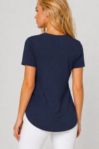 Kadın Yırtmaç Detaylı Viskon Kumaş Bluz