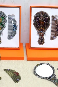 Kelebek Katlanabilir Ayna Ve Tarak Seti Orta Boy