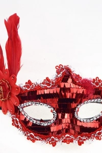 Kırmızı Payetli Pullu Tüylü Parti Maskesi