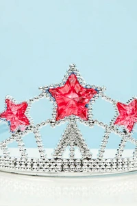 Kırmızı Yıldız Taşlı Plastik Elsa Tacı Çocuk Boy