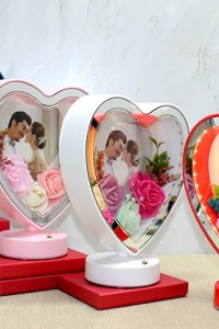 Kişiye Özel Fotoğraf Alanlı Kalpli Led Çerçeve Model 2