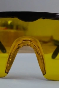 Korumalı Laboratuvar Gözlüğü Sarı