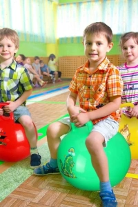 Kulplu Zıplama Ve Pilates Topu