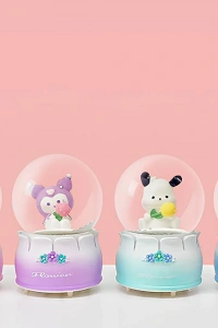 Kuromi Işıklı Kar Küresi 7 cm