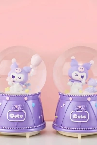 Kuromi Işıklı Müzikli Kar Küresi Orta Boy Model 3