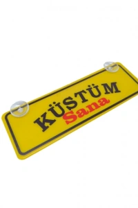 Küstüm Sana Yazılı Sarı Dekor Plaka Vantuzlu Cam Süsü 22x7.5cm KS2