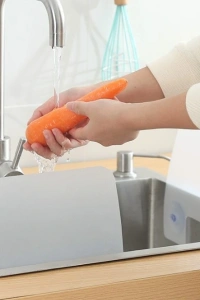 Lavabo ve Ocak Sıçrama Önleyici Vantuzlu Kalkan