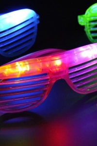 Led Işıklı Renkli Panjur Gözlük 12 Adet