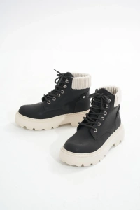 LMÇ-2045 Siyah-Bej Taban Bağcıklı Kalın Taban Kadın Günlük Bot