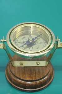 Masa Üstü Pirinç Filika Pusulası