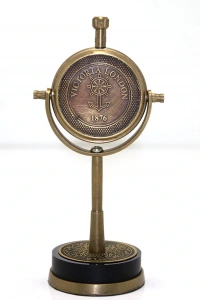 Masa Üstü Pirinç Saat Model 4