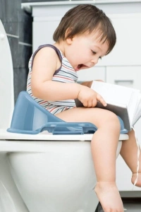 Mavi Kulplu Çocuk Klozet Adaptörü