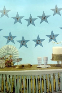 Mavi Üzeri Gümüş Yıldız İyiki Doğdun Flama Süs